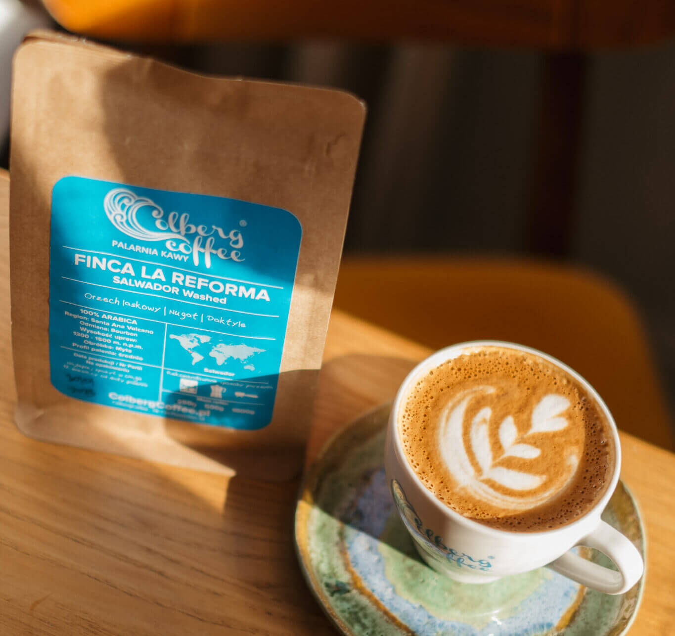 Filiżanka kawy i żołądek