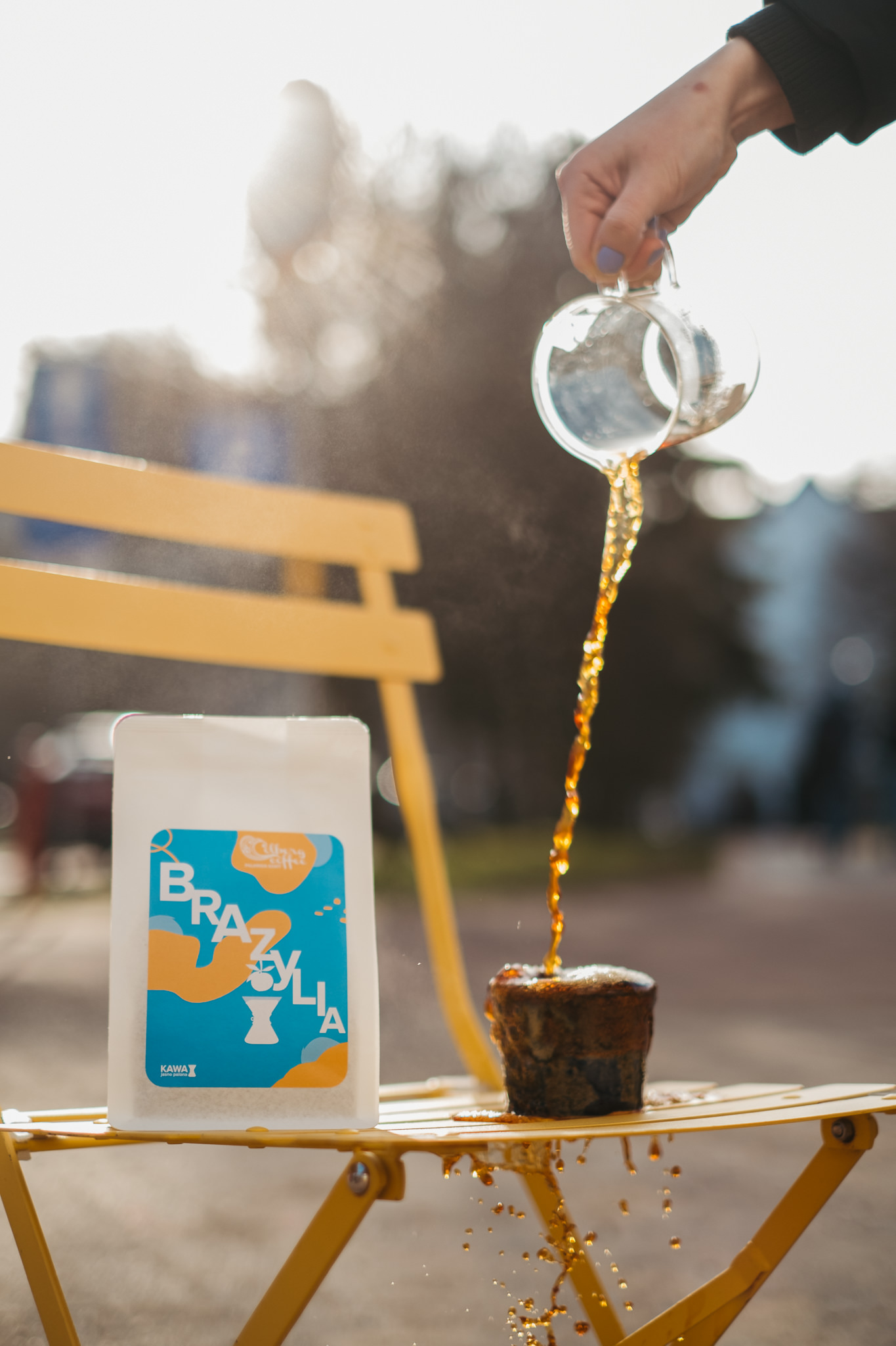 Jaka jest najlepsza kawa jasno palona?
Kawa jasno palona to prawdziwa gratka dla osób szukających wyrafinowanych, owocowych smaków oraz wyższego poziomu kofeiny