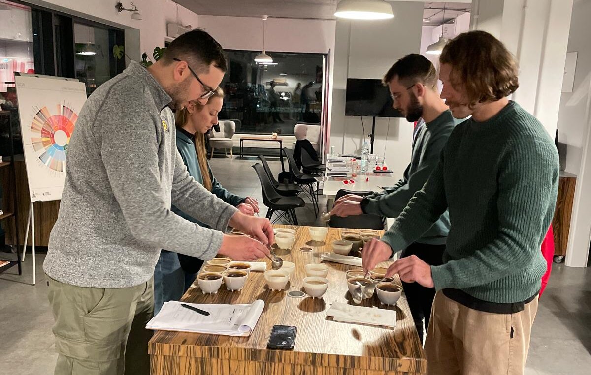 Czy kawa może być naturalnie słodka? Mit słodyczy w kawie