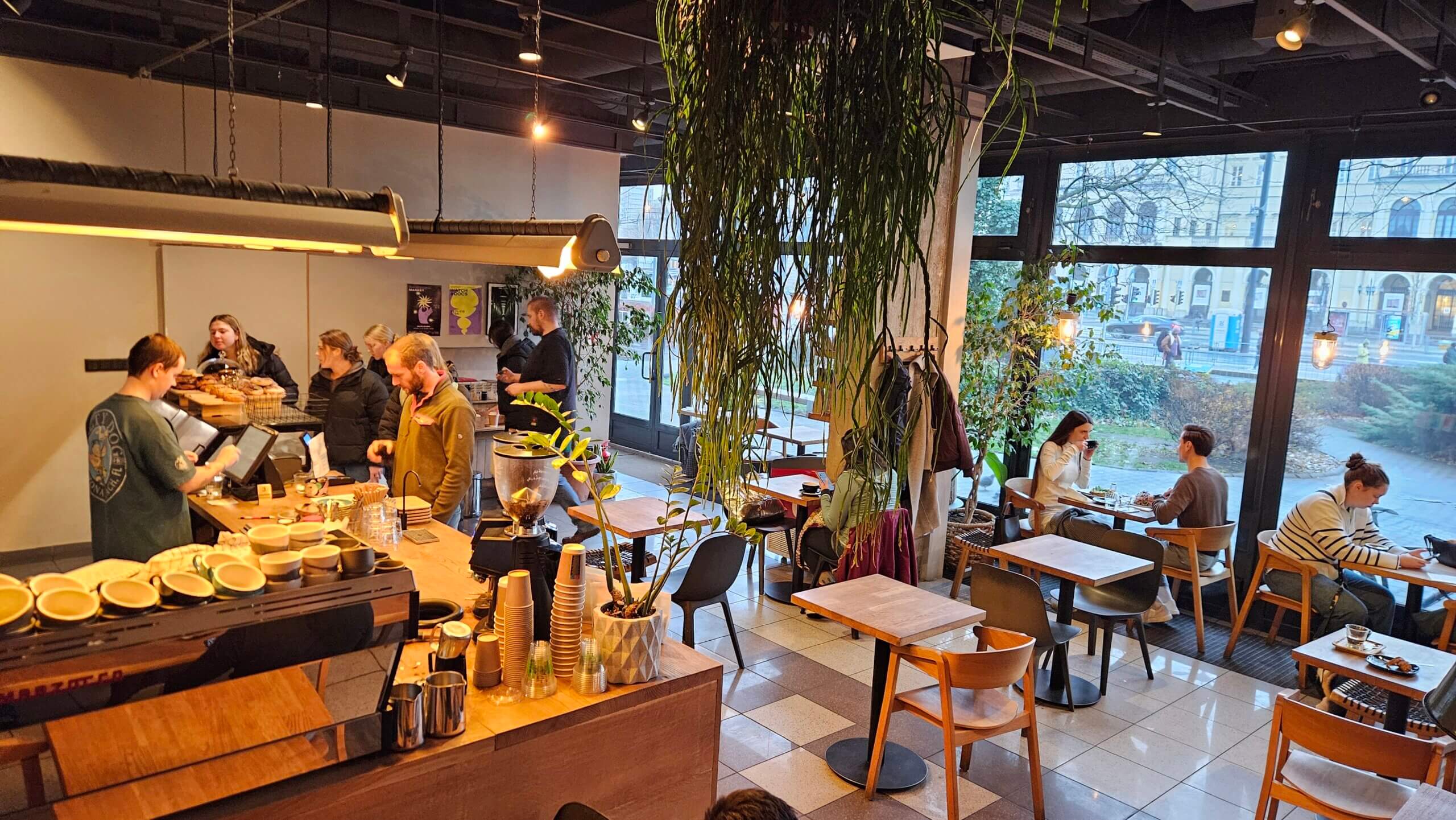 Kawiarnia na bank warszawa