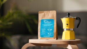 Kawa ziarnista. Zapach, który budzi rano i towarzyszy do późnej nocy, kiedy trzeba coś zrobić na ostatnią chwilę.