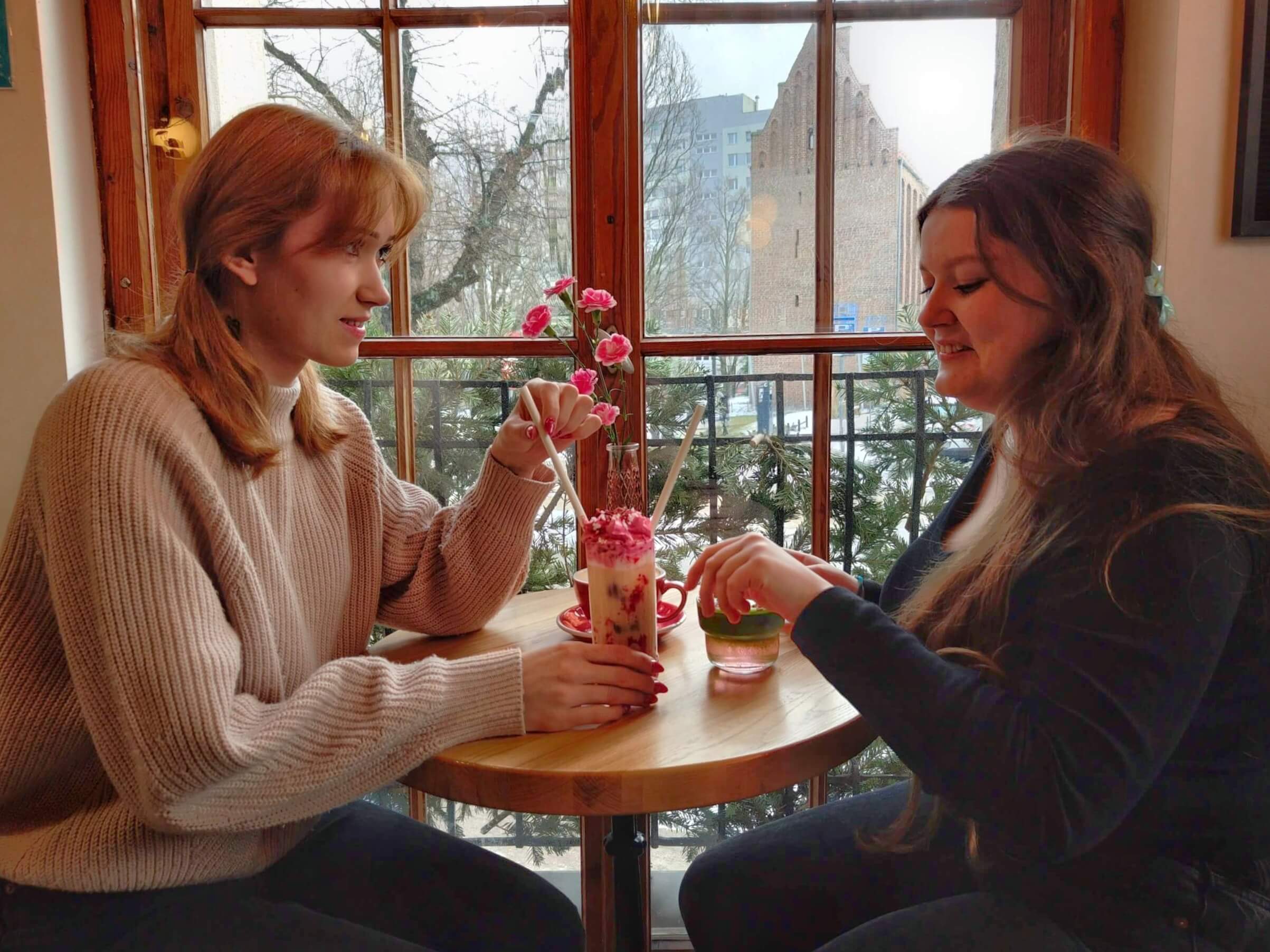 Kołobrzeska kawiarnia romantyczna idealna na randkę