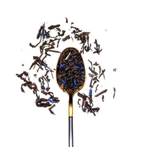 Earl Grey Blue to smaczna czarna herbata połączona z płatkami bławatka i aromatem bergamotki. Jest obowiązkową pozycją dla wszystkich koneserów herbaty Earl Grey.