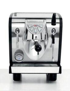 07 Musica e Grinta 12 1 Nuova Simonelli MUSICA Black - Ekspres do kawy