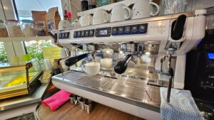 ekspres nuova simonelli appia life xt Jak wygląda cały proces zakupu ekspresu do kawiarni w Colbergcoffee