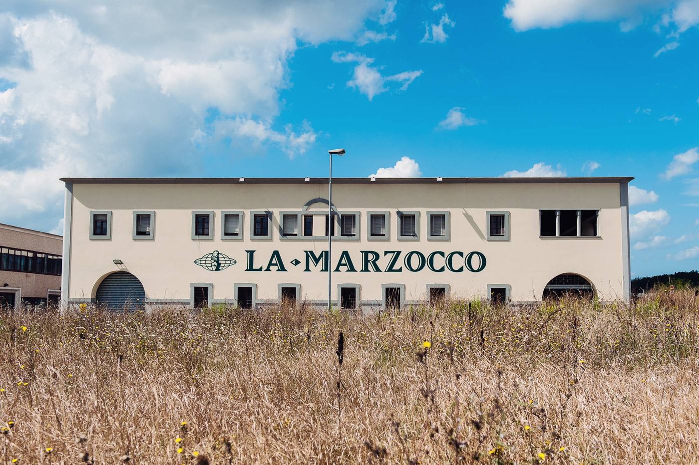Budynek fabryki ekspresów La Marzocco w Scarperii w Toskanii